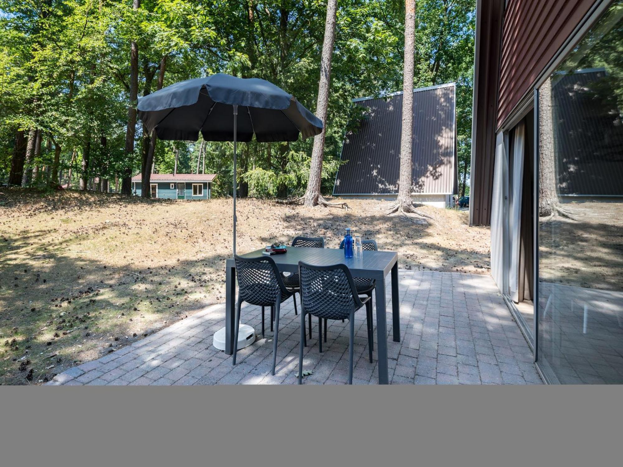 Restyled Bungalow With Dishwasher, In Natural Surroundings Mierlo Exterior foto